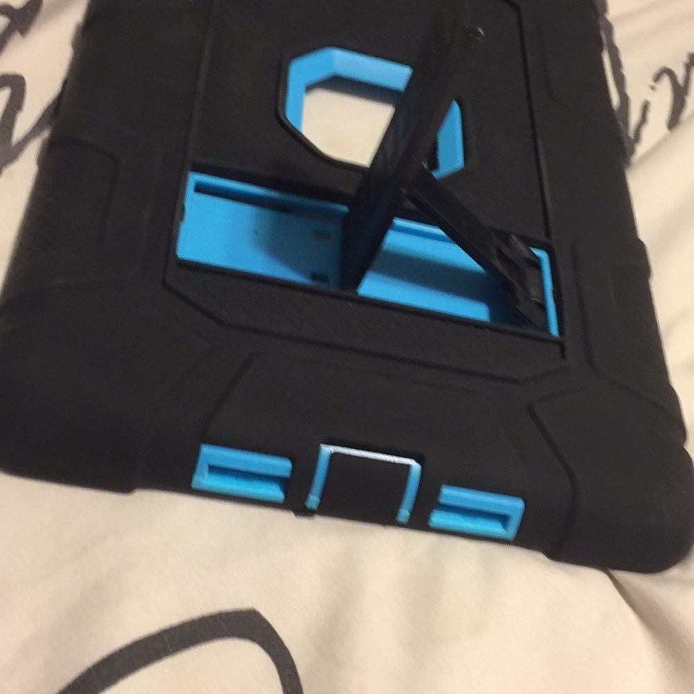 iPad case - Picture 3 of 3